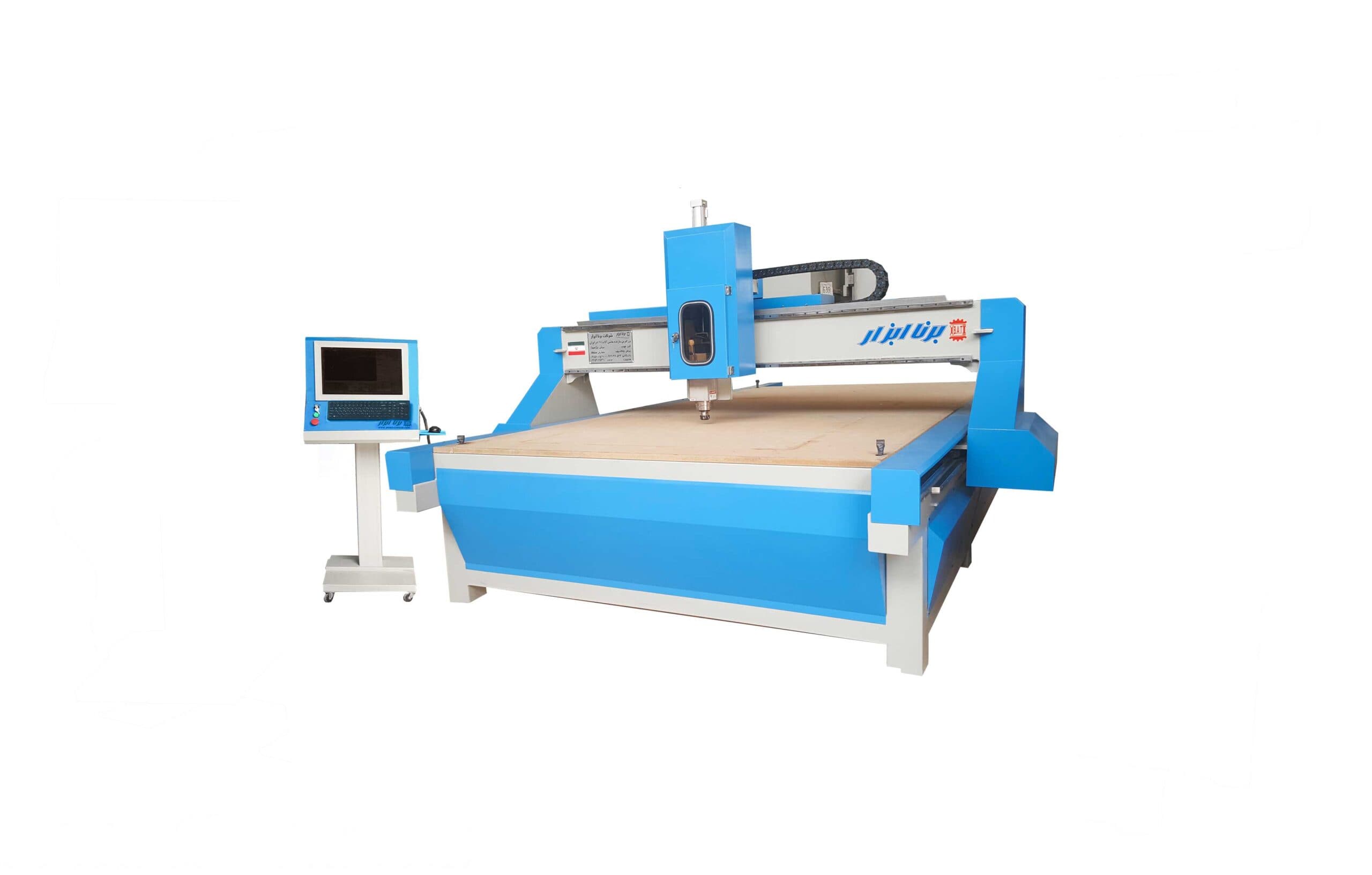 دستگاه فرز CNC سه محور چوب کسری برنا ابزار در حال منبت‌کاری روی چوب